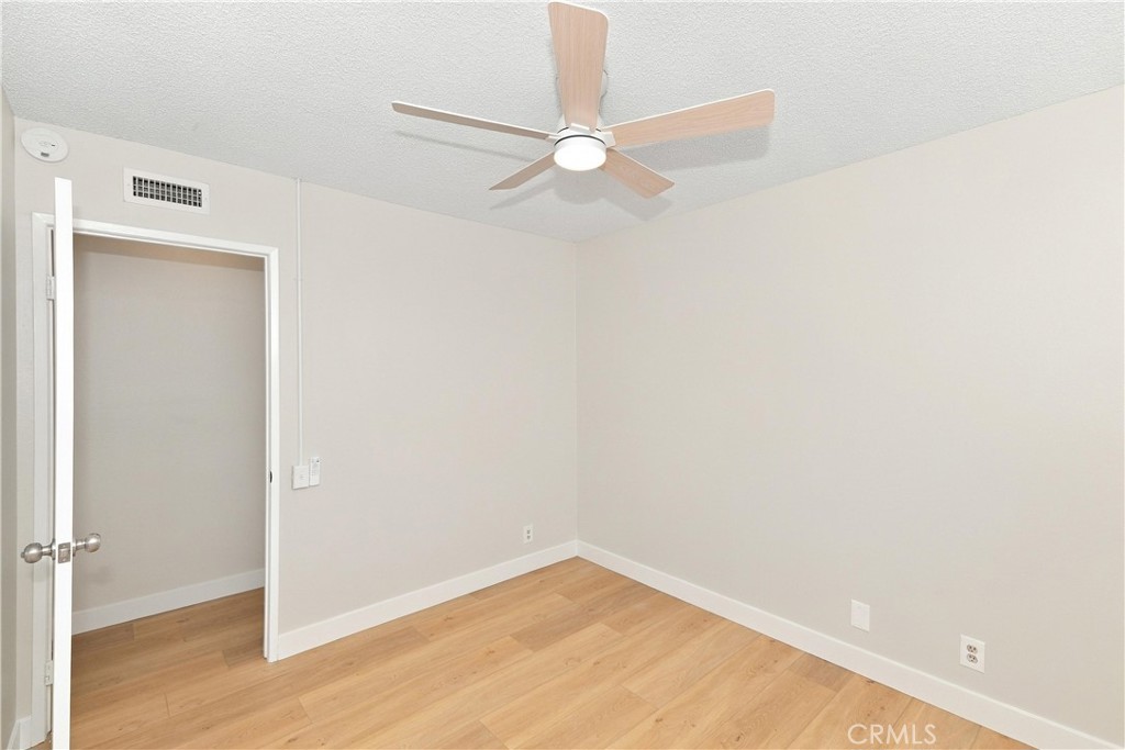 Guest bedroom 5 - 4271 Manzanita, Irvine CA 92604 - photo 23