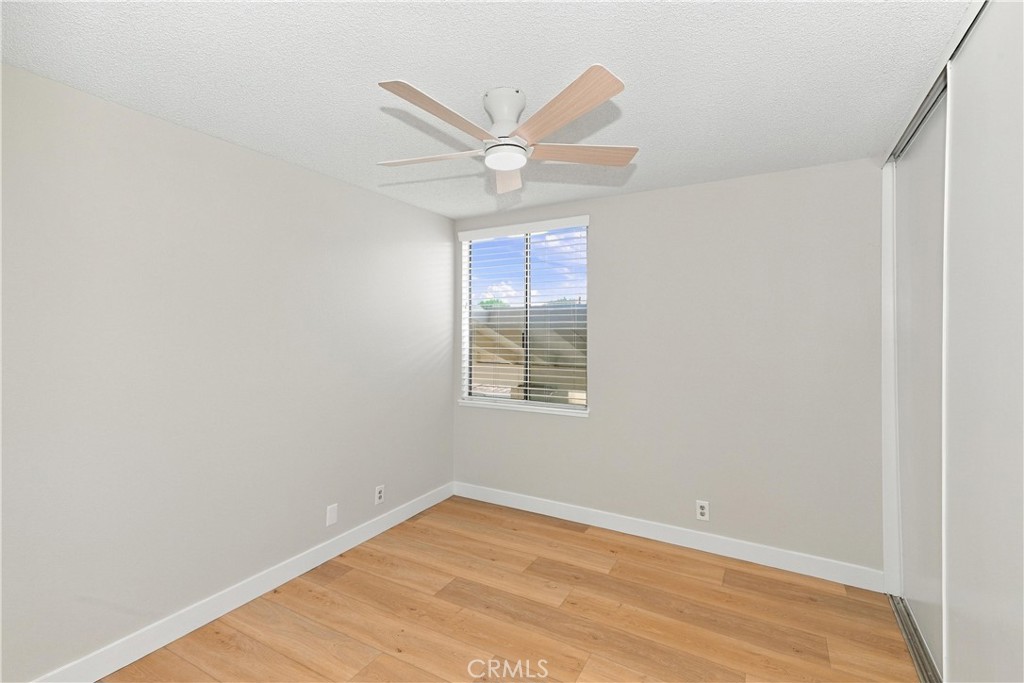 Guest bedroom 6 - 4271 Manzanita, Irvine CA 92604 - photo 24