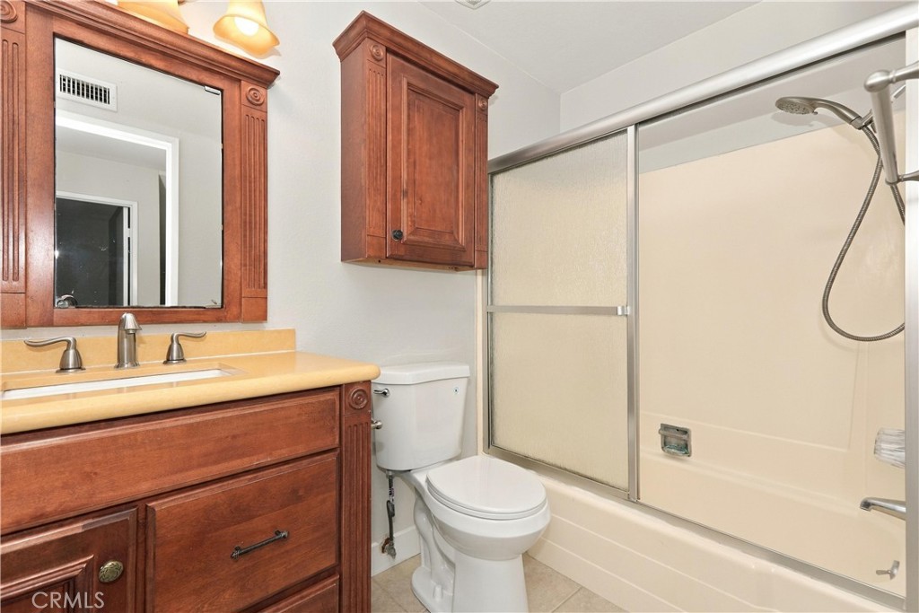 Guest bathroom - 4271 Manzanita, Irvine CA 92604 - photo 30