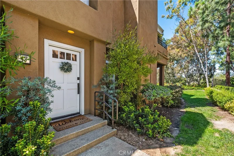 43 Auburn Aisle, Irvine, CA 92612