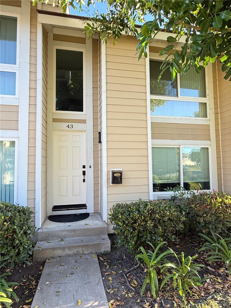 Private Entrance - 43 Golden Glen, Irvine CA 92604 - photo 1