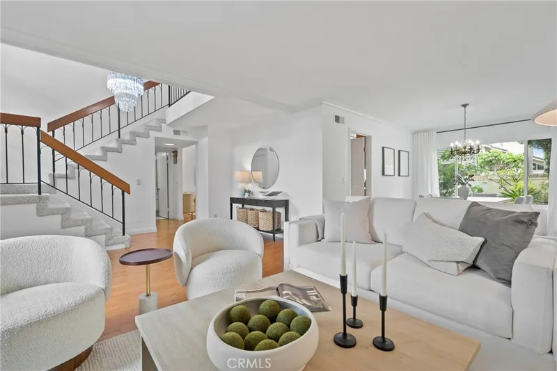 43 W Yale Loop 29, Irvine, CA 92604