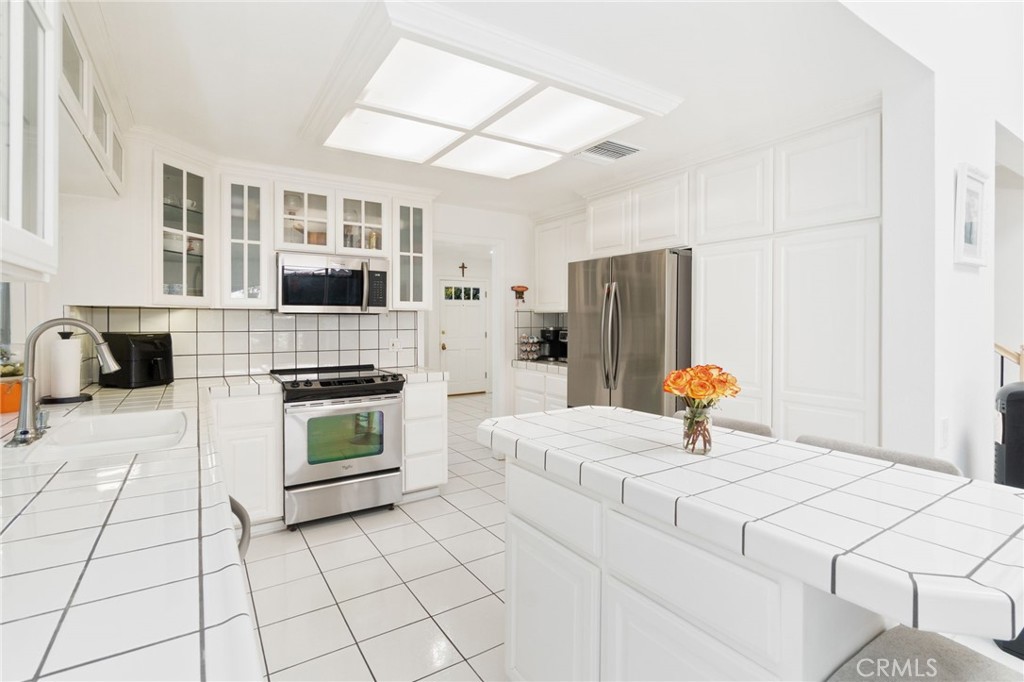 4331 Rafael, Irvine CA 92604 - photo 8