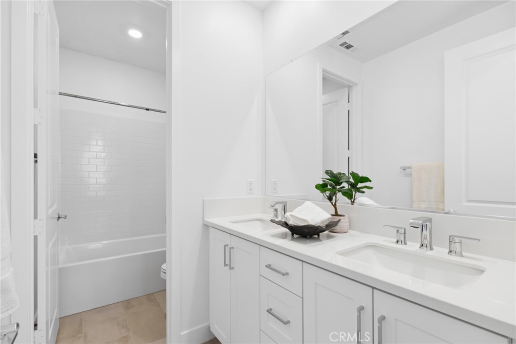 446 Sonia, Irvine CA 92618 - photo 42