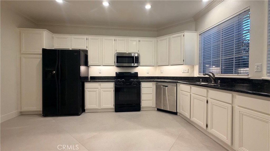 449 RIDGEWAY, Irvine CA 92620 - photo 5