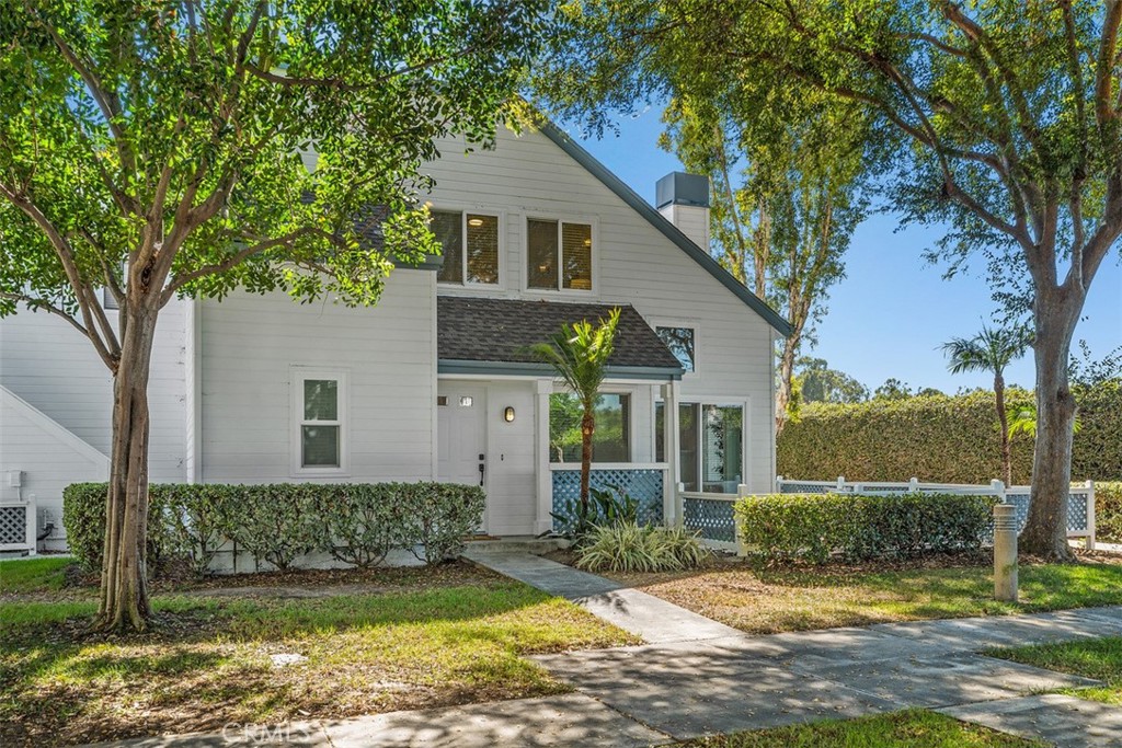 45 Greenmoor, Irvine CA 92614 - photo 2