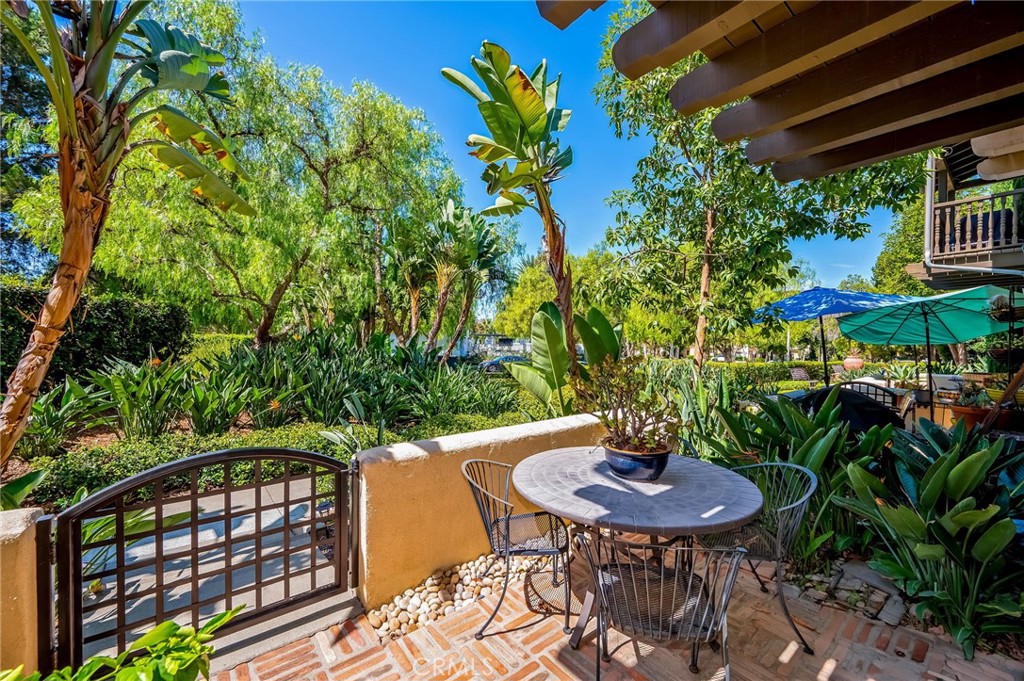 45 Iceberg Rose, Irvine CA 92620 - photo 2