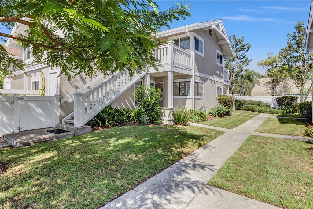 45 Tarocco, Irvine CA 92618 - photo 2