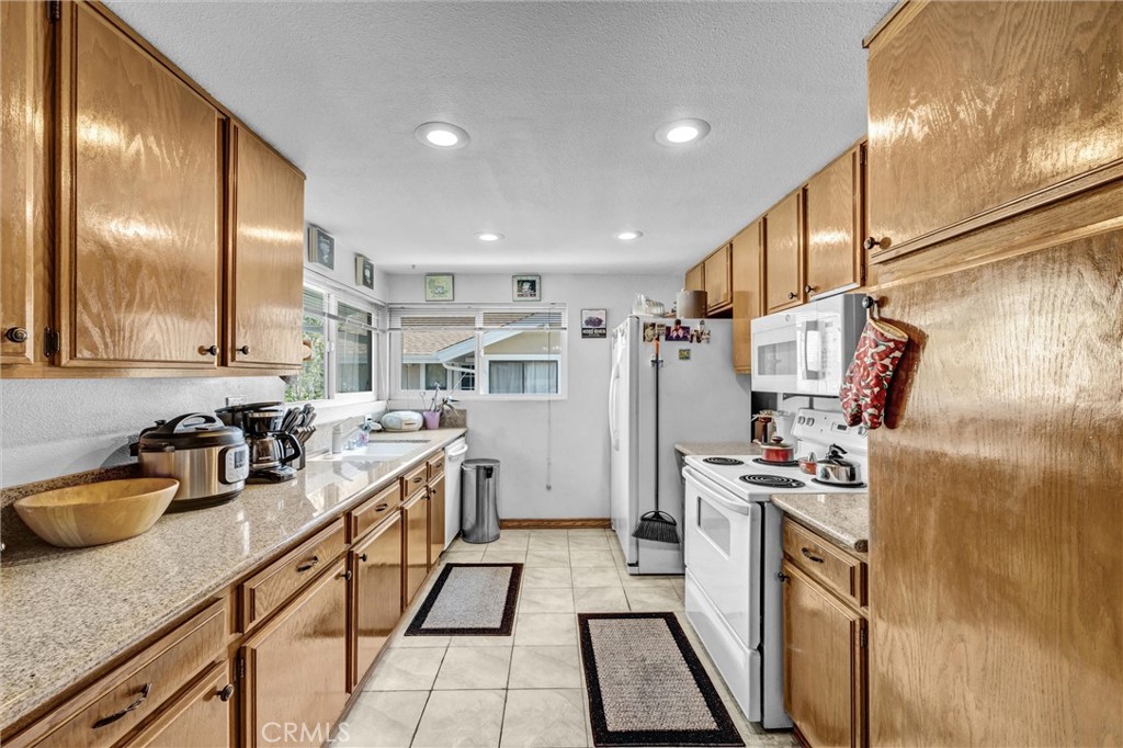 45 Tarocco, Irvine CA 92618 - photo 9