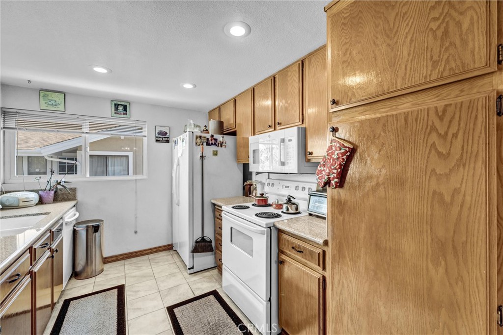 45 Tarocco, Irvine CA 92618 - photo 10
