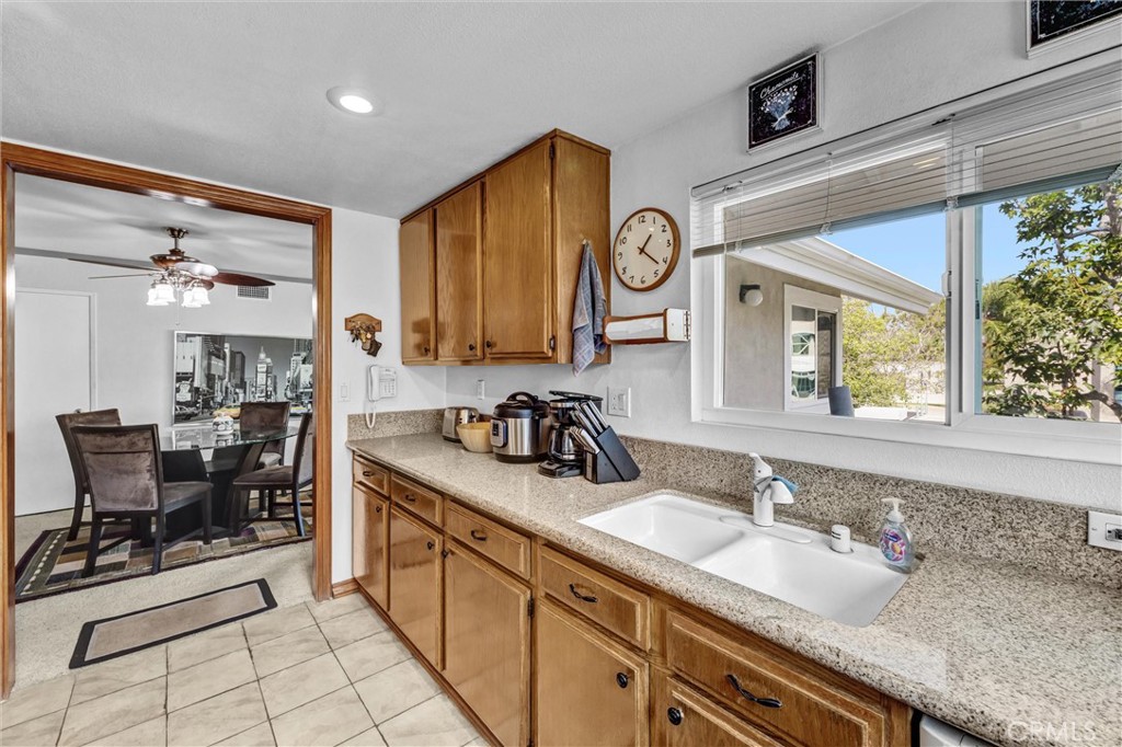 45 Tarocco, Irvine CA 92618 - photo 12