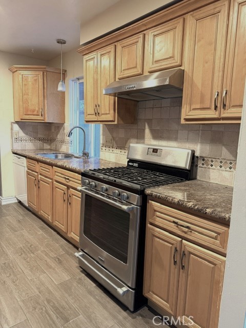 4521 Parkglen, Irvine CA 92604 - photo 4