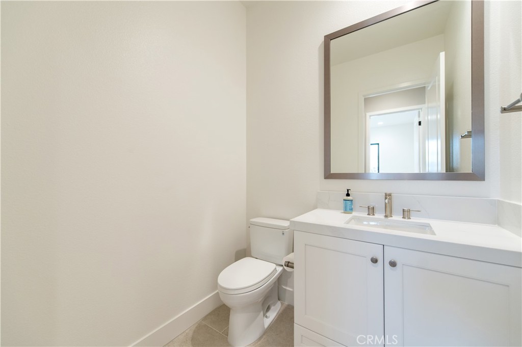 457 Treeline, Irvine CA 92602 - photo 5