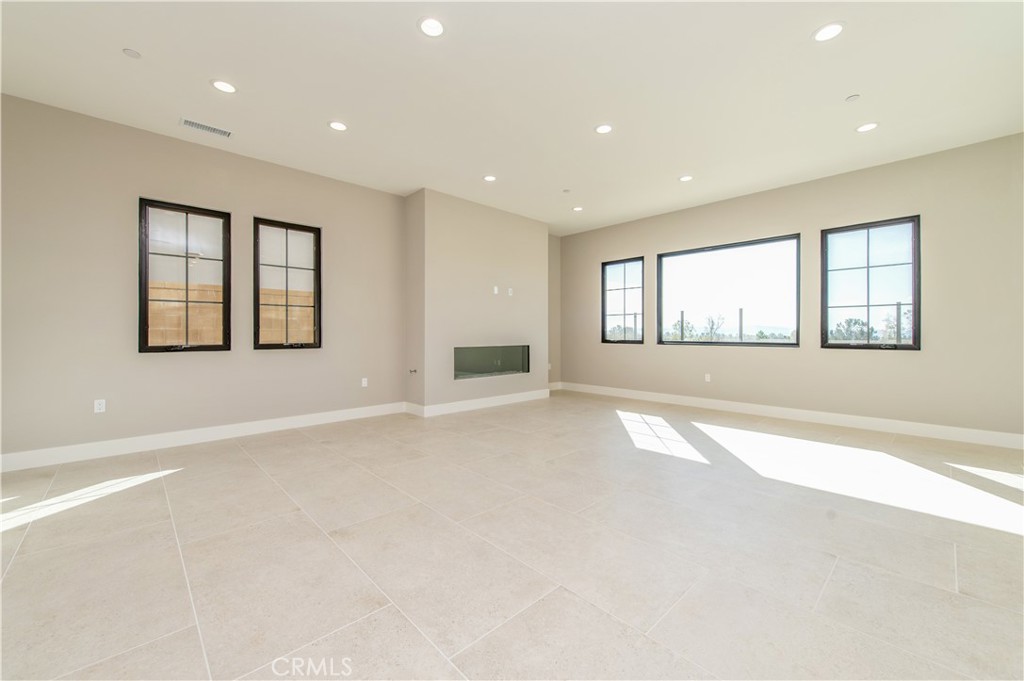 457 Treeline, Irvine CA 92602 - photo 11