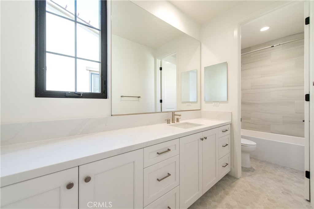 457 Treeline, Irvine CA 92602 - photo 32