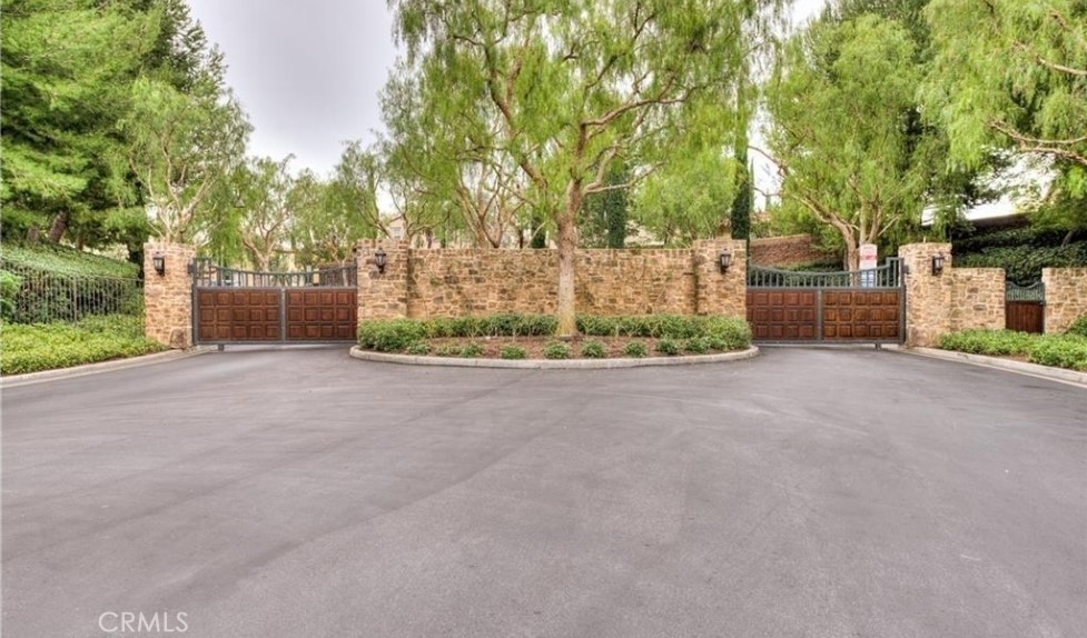 Gated Community - 46 Arborside, Irvine CA 92603 - photo 3