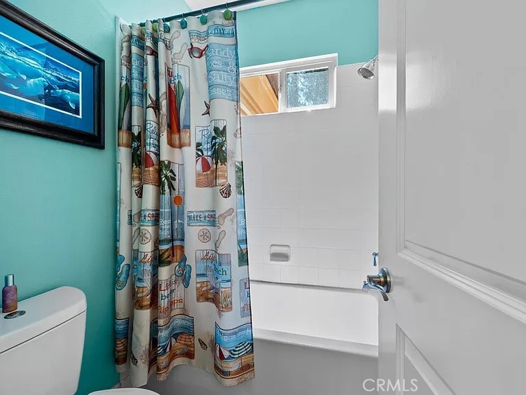 Secondary Bathroom - 46 Pawprint, Irvine CA 92618 - photo 19