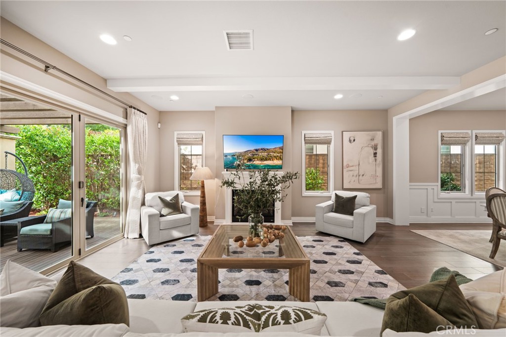 46 Shadybend, Irvine CA 92602 - photo 3