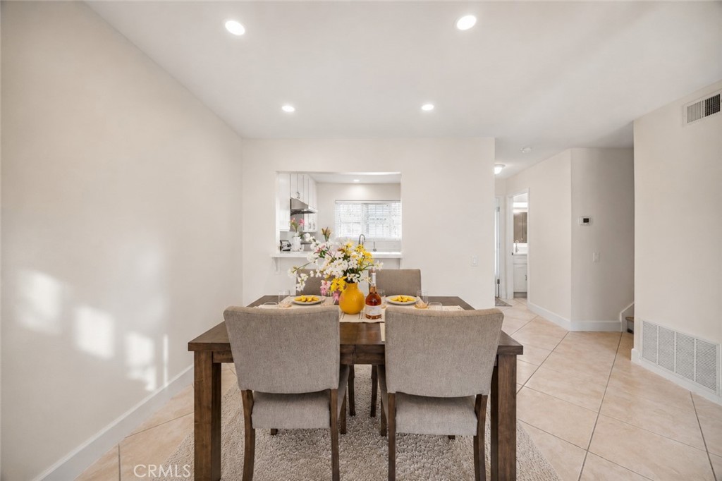47 Fox 27, Irvine CA 92614 - photo 3