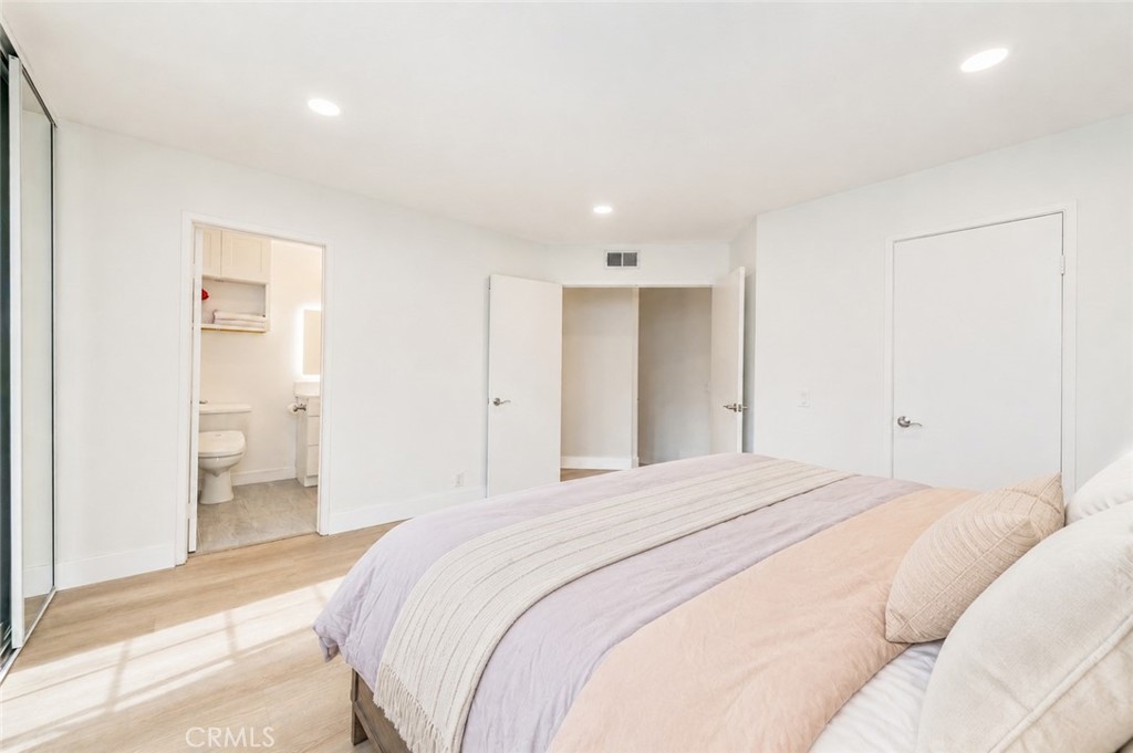 47 Fox 27, Irvine CA 92614 - photo 6