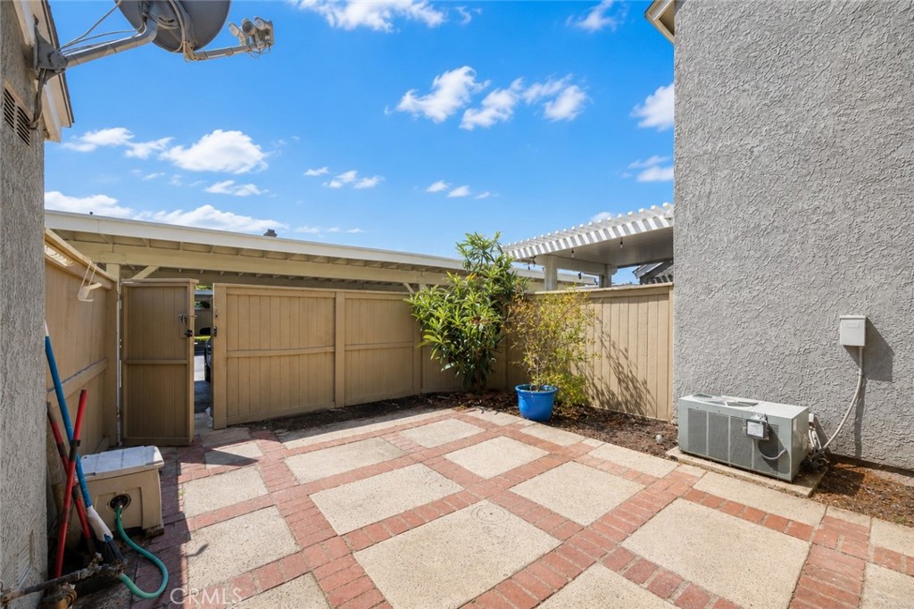47 Fox 27, Irvine CA 92614 - photo 11