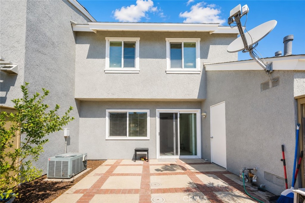 47 Fox 27, Irvine CA 92614 - photo 13