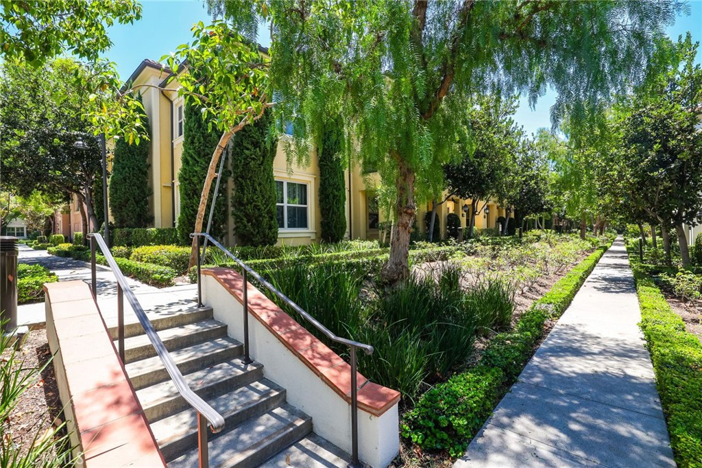 47 Mayfair, Irvine CA 92620 - photo 3