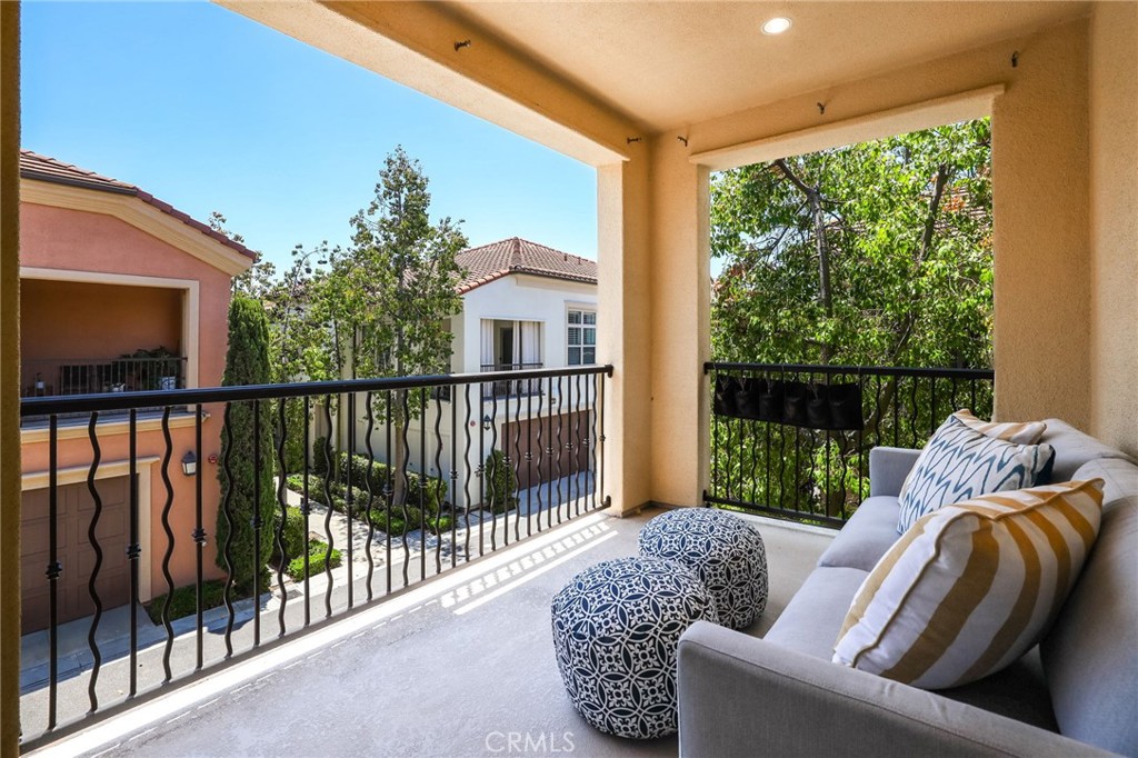 47 Mayfair, Irvine CA 92620 - photo 2