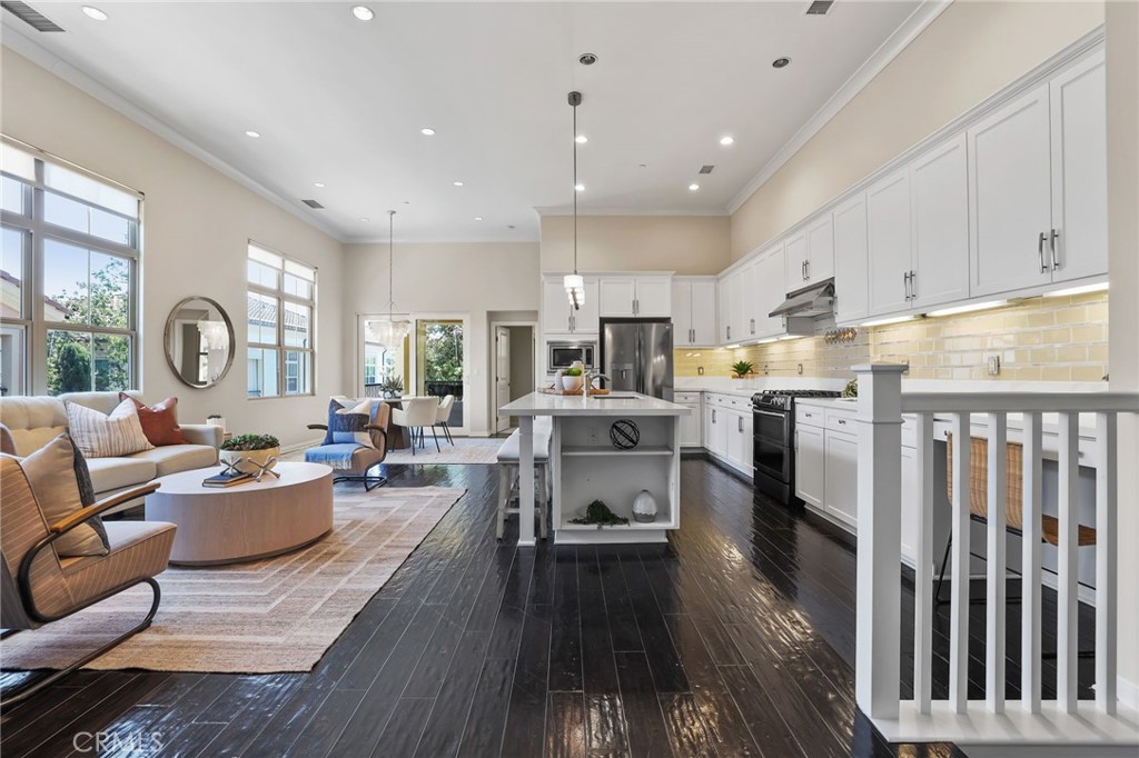 47 Mayfair, Irvine CA 92620 - photo 9