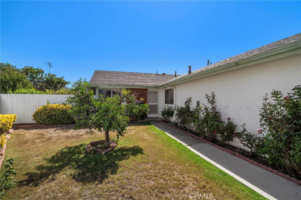 4862 Redbluff Circle, Irvine CA 92604 - photo 3