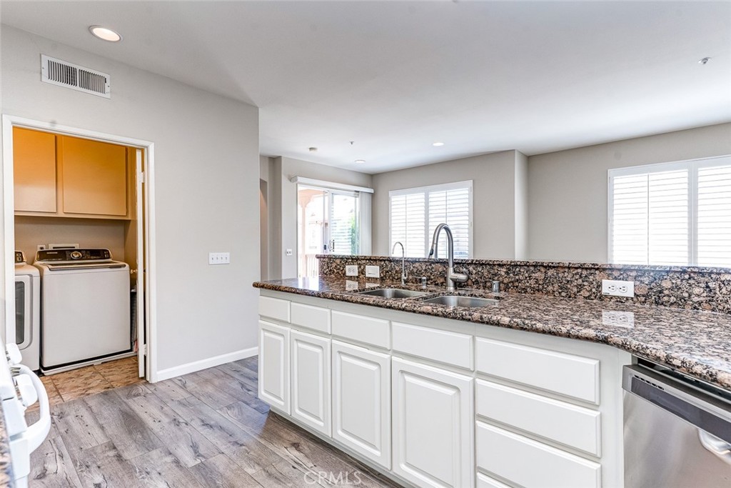 49 Bradford, Irvine CA 92602 - photo 10