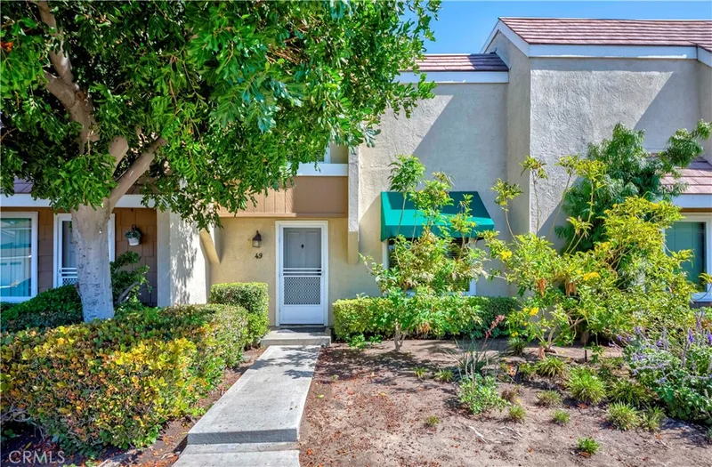 49 Meadowgrass, Irvine, CA 92604