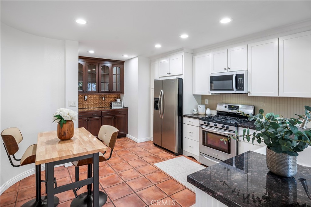 492 E Yale Loop, Irvine CA 92614 - photo 7