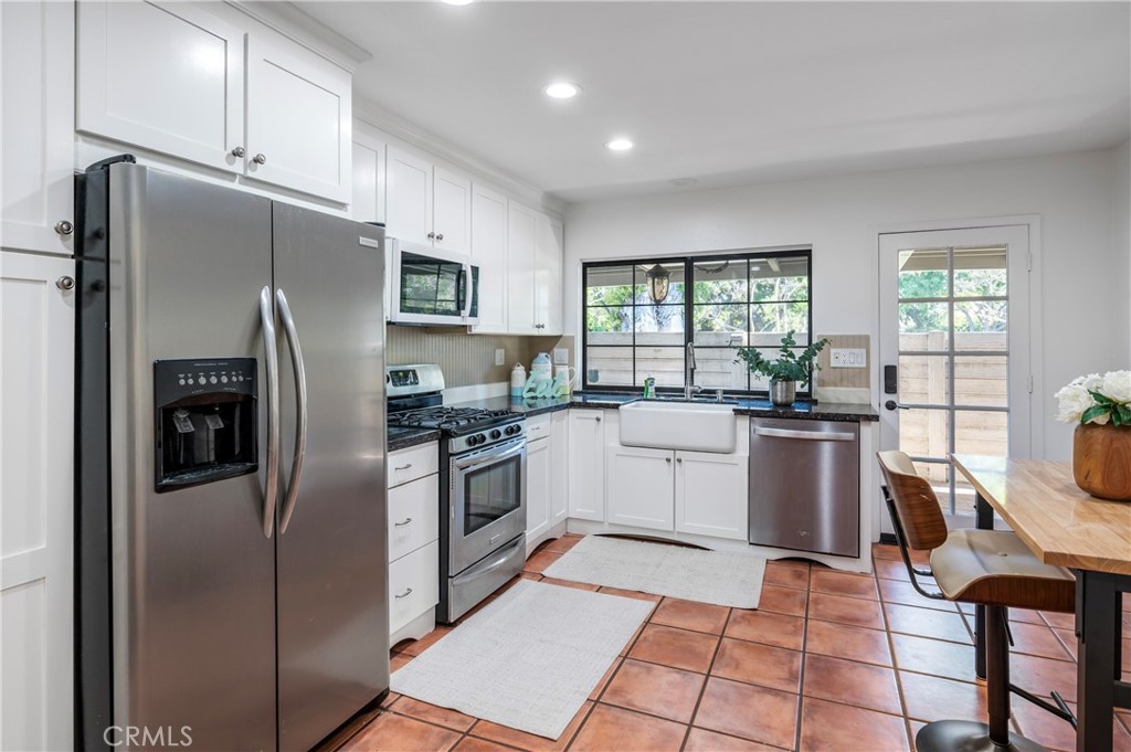 492 E Yale Loop, Irvine CA 92614 - photo 9