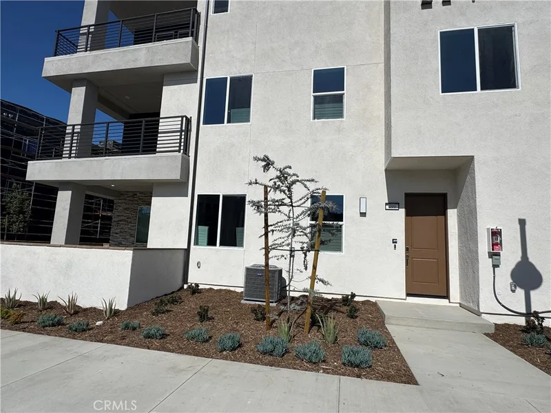 499 Mulligan, Irvine, CA 92618