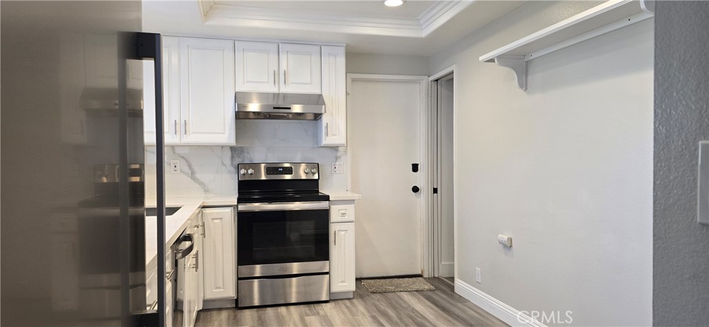Kitchen to Garage - 4992 Paseo Dali, Irvine CA 92603 - photo 5