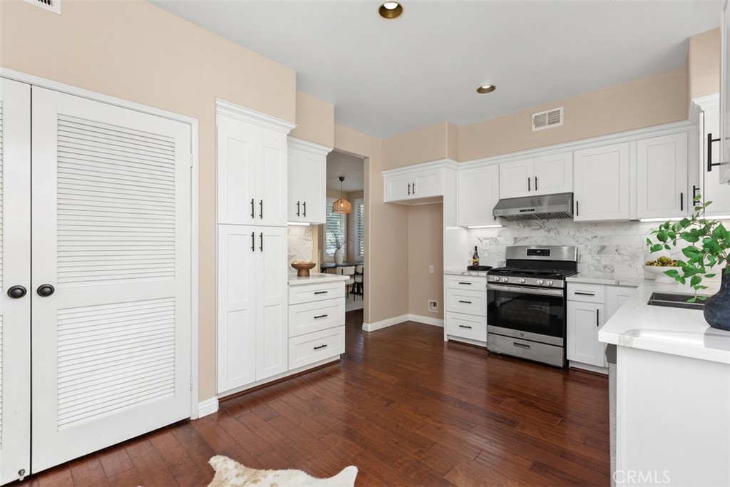 5 Altezza, Irvine CA 92606 - photo 10