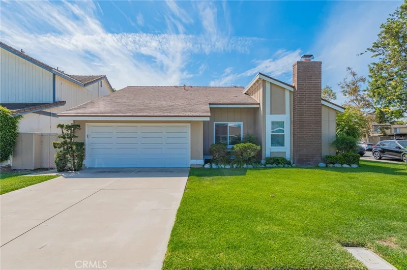 5 Deerwood W, Irvine, CA 92604