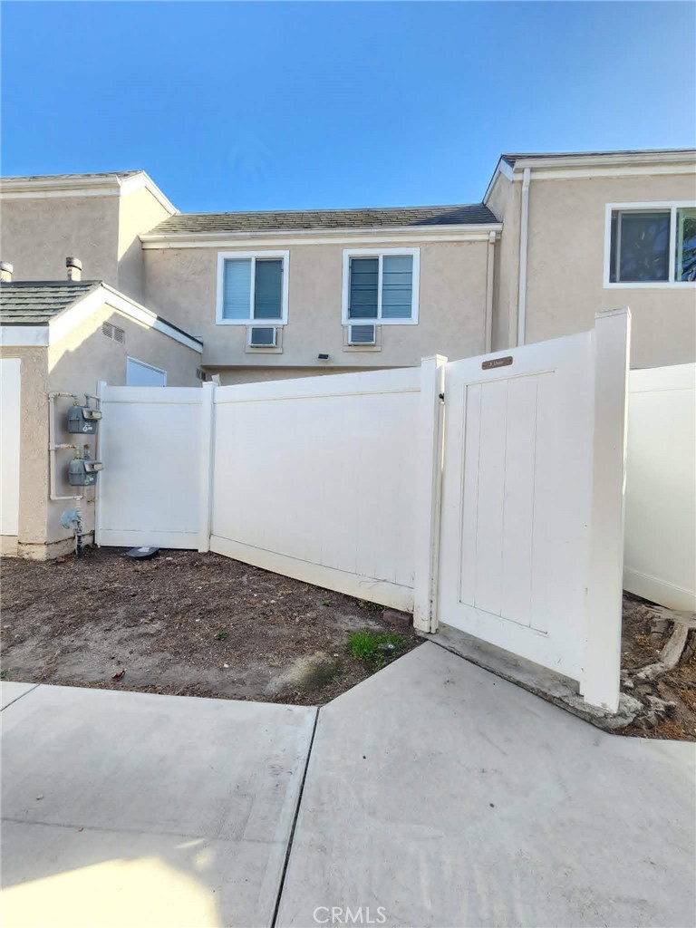 5 Dover, Irvine CA 92604 - photo 1