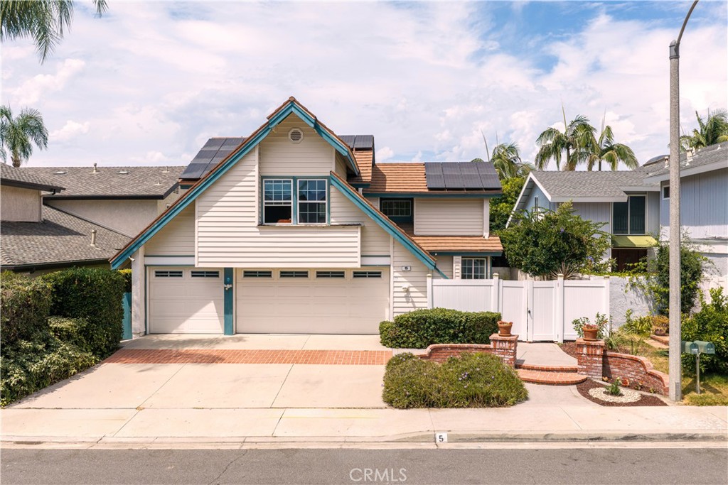 5 Taylor, Irvine CA 92620 - photo 2