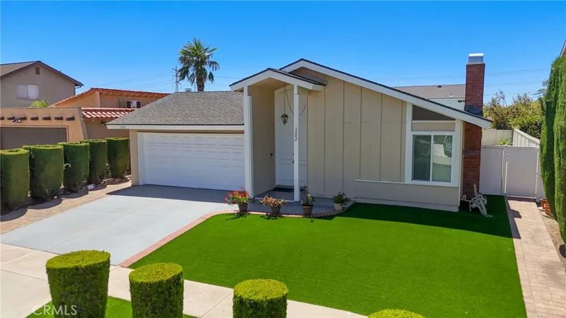 5002 Barkwood, Irvine, CA 92604