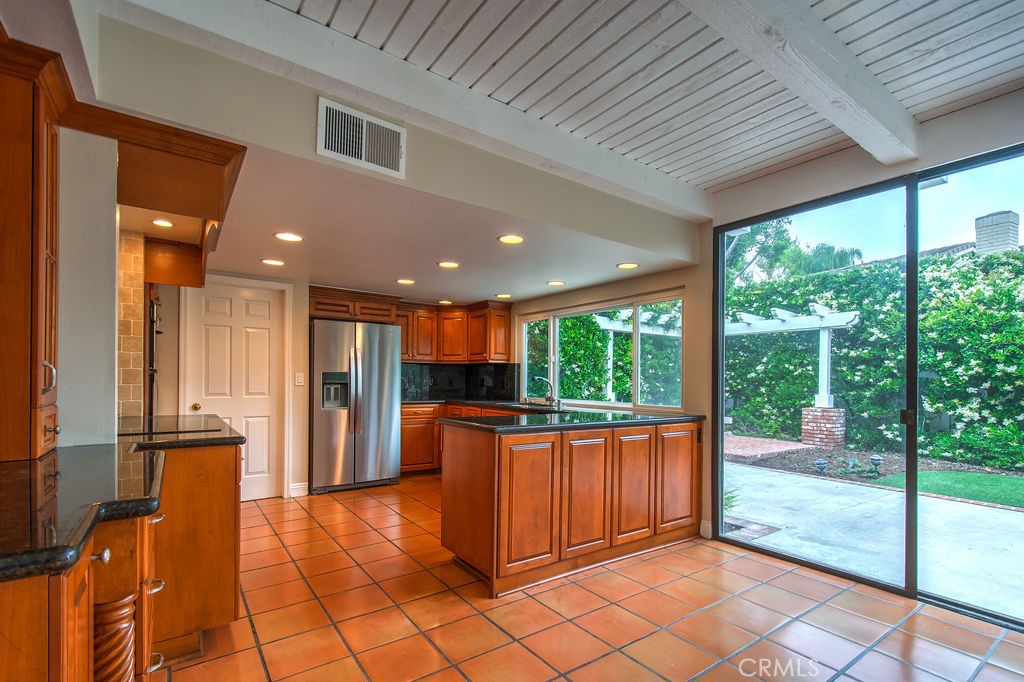 5021 Corkwood Lane, Irvine CA 92612 - photo 6