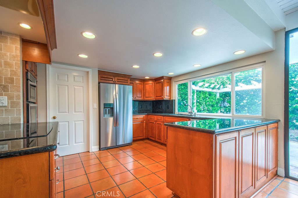 5021 Corkwood Lane, Irvine CA 92612 - photo 7
