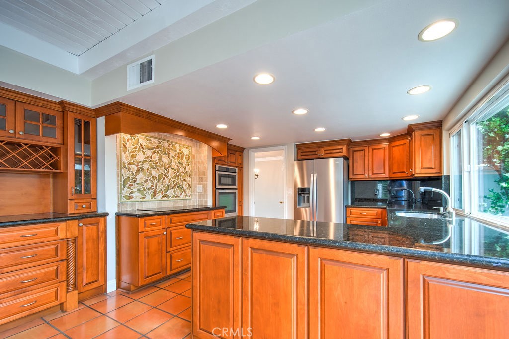 5021 Corkwood Lane, Irvine CA 92612 - photo 10