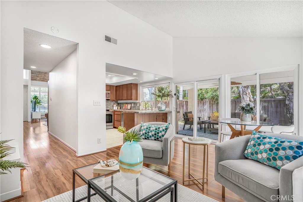 5022 Tamarack Way, Irvine CA 92612 - photo 7