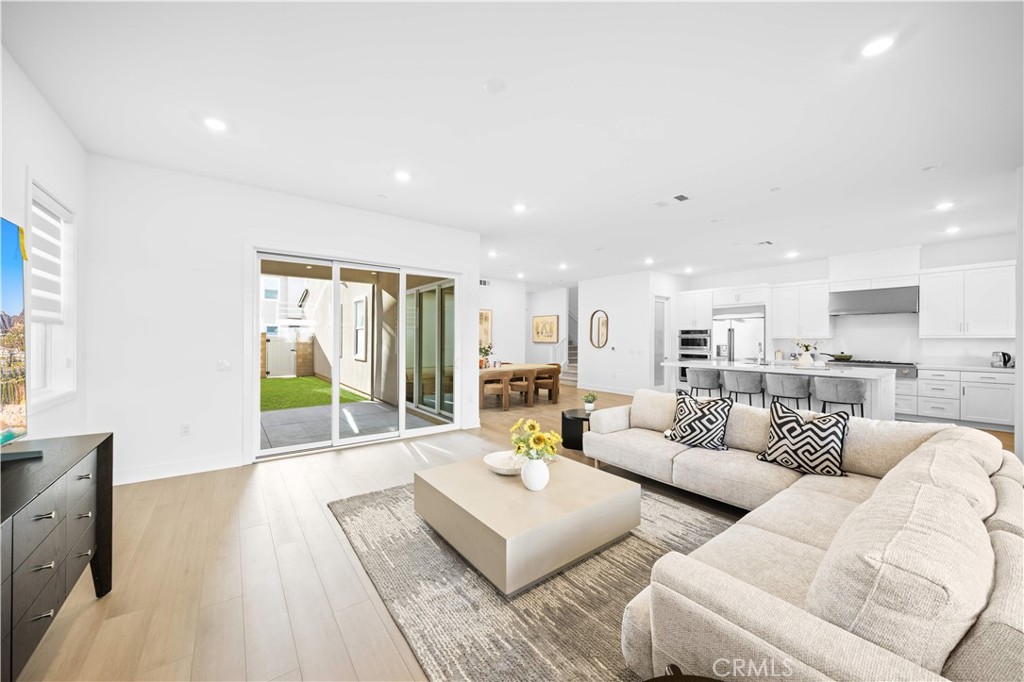 505 Durant, Irvine CA 92618 - photo 7