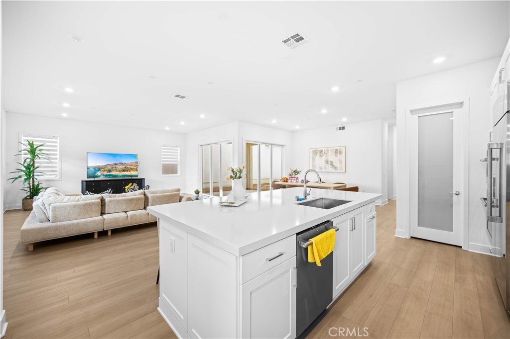 505 Durant, Irvine CA 92618 - photo 14