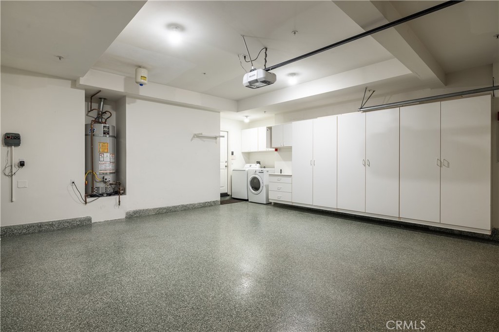 2 Car attached garage with Direct Access - 51 Bower Tree, Irvine CA 92603 - photo 25