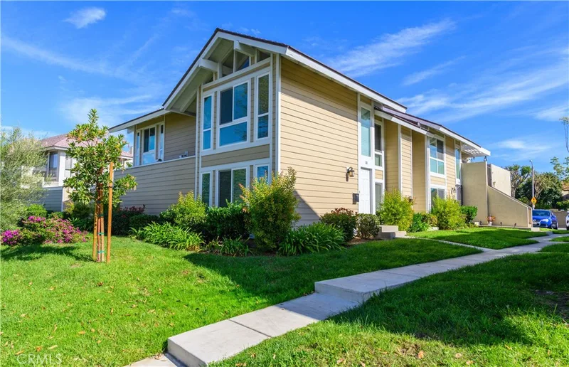51 Oval Road 1, Irvine, CA 92604
