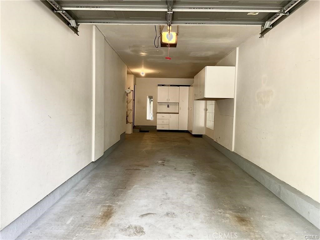 Tandem garage - 511 Birch Grove, Irvine CA 92618 - photo 16